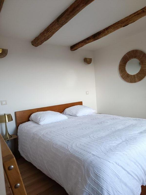 Gite A La Tour De Peyrebrune Alrance Exterior foto